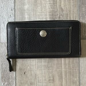 Coach Black Leather Zip Wallet